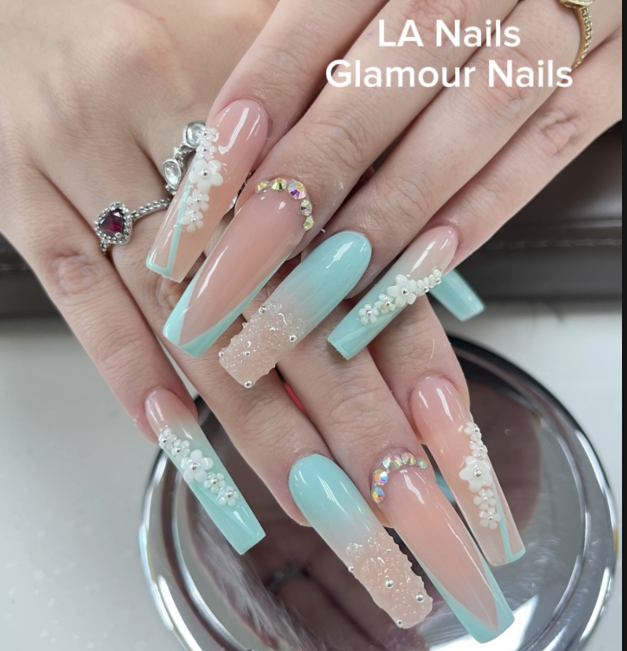 LA Nails and Spa nail photo 1
