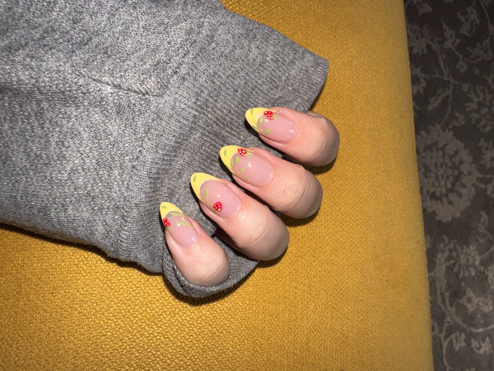 LA Nails and Spa nail photo 3